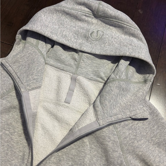 Lululemon Scuba Zip-Up Hoodie (Light Heather Gray) - Picture 4 of 8